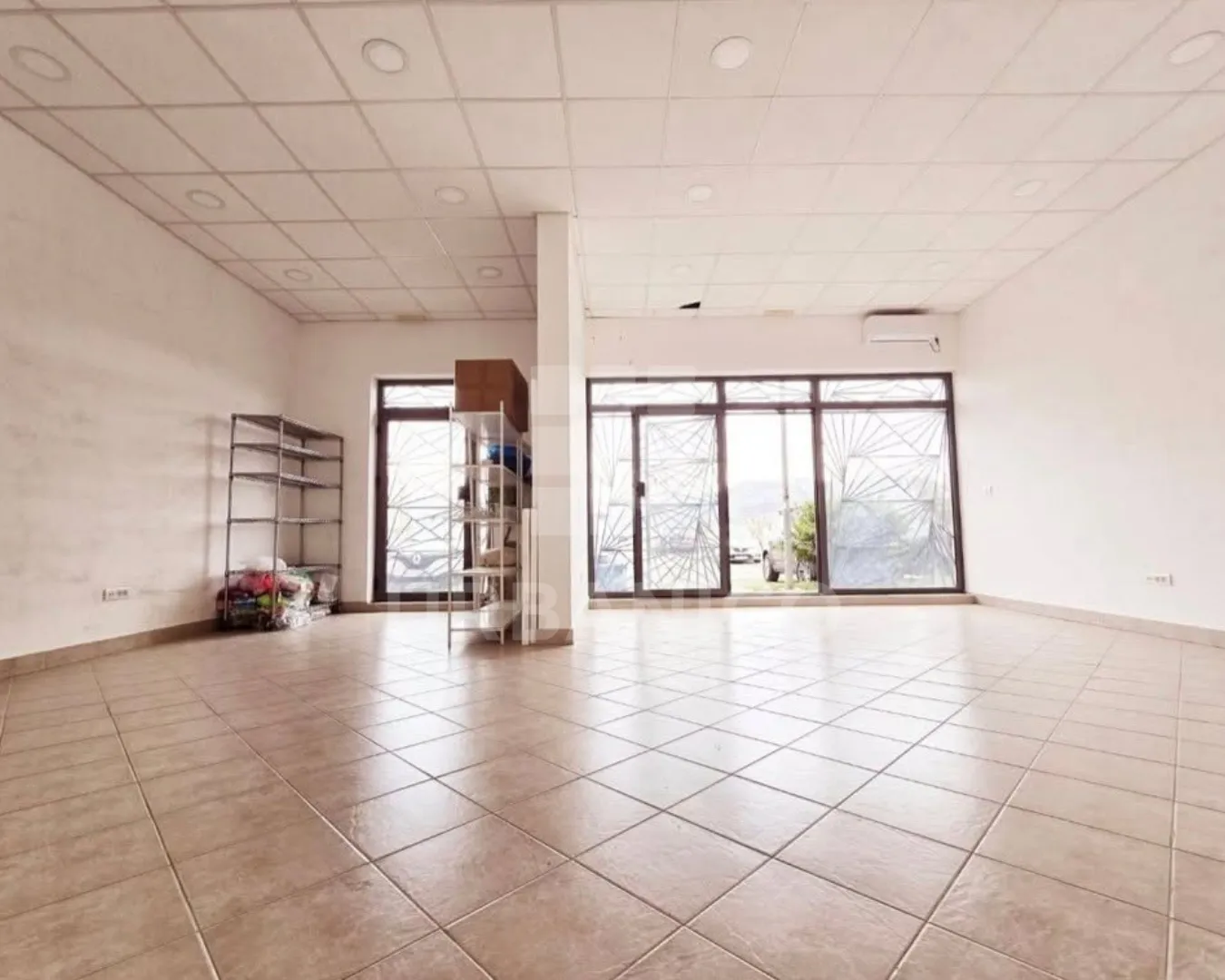 Sale, office space, 120m², Stari Aerodrom, Podgorica
