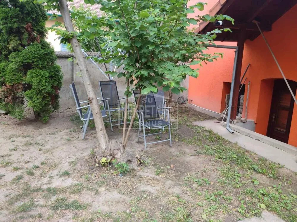 Prodaja, kuća, 180m², Centar, Subotica