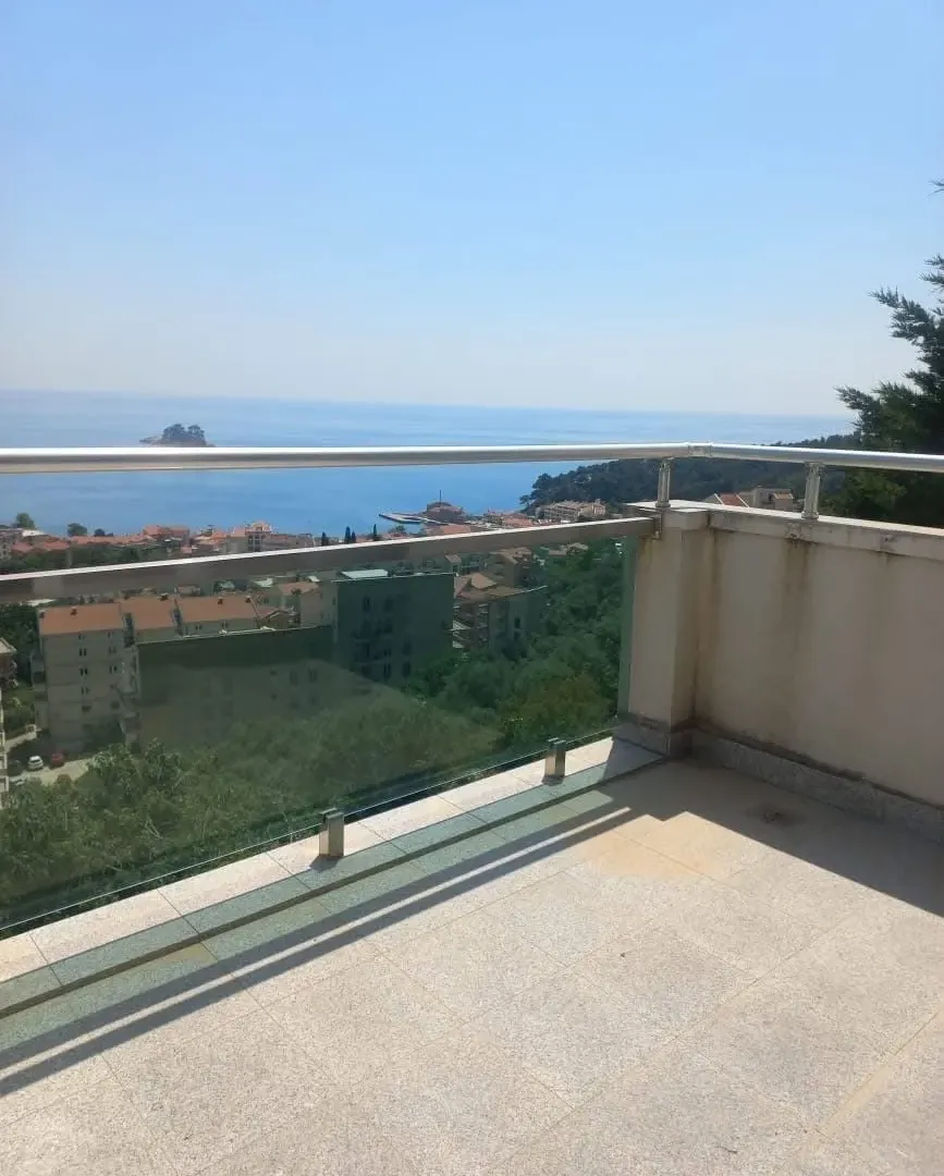 Sale, three bedroom apartment, 142m², Petrovac, Budva