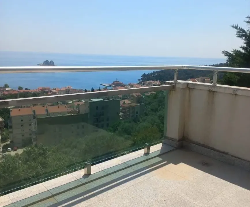 Sale, three bedroom apartment, 142m², Petrovac, Budva