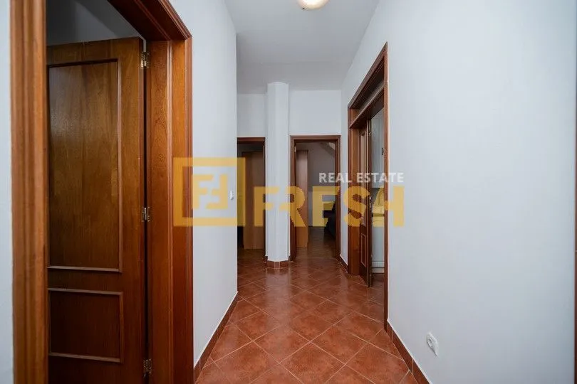 Prodaja, trosoban stan, 91m², Stari Aerodrom, Podgorica