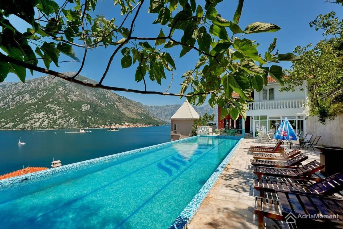 Sale, house, 235m², Kostanjica, Kotor