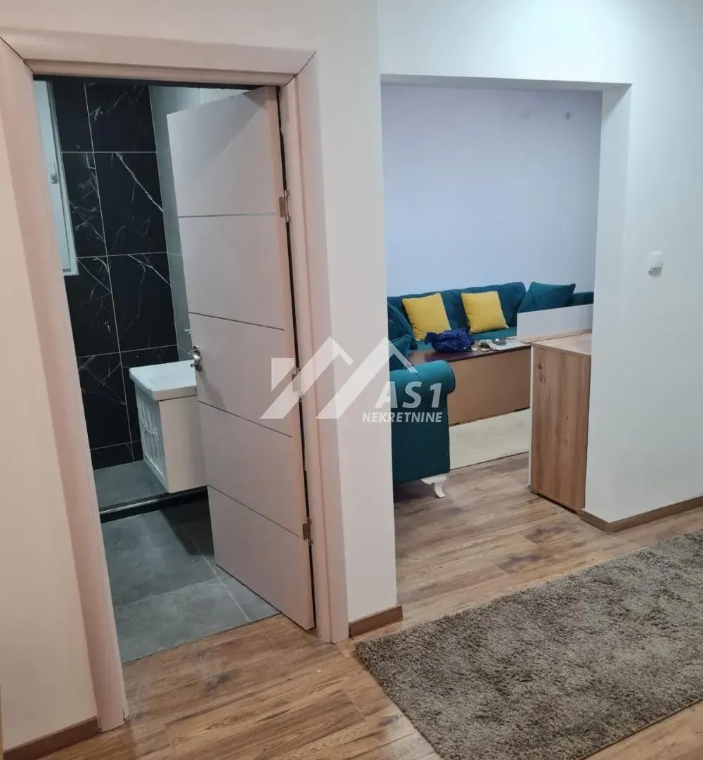 Prodaja, četvorosoban stan, 87m², Nova Detelinara, Novi Sad Sve Podlokacije