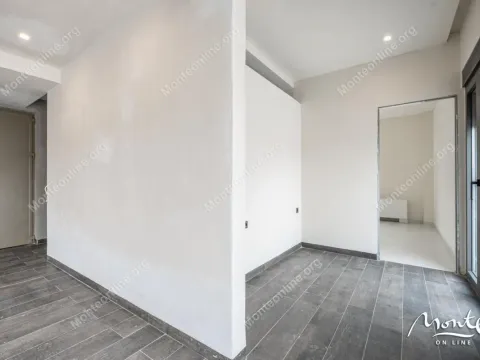 Prodaja, trosoban stan, 236m², Tivat, Crna Gora - image 8