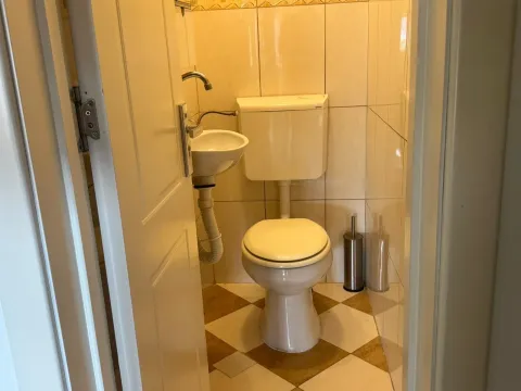 Rent, one bedroom apartment, 75m², Centar, Tivat - image 11