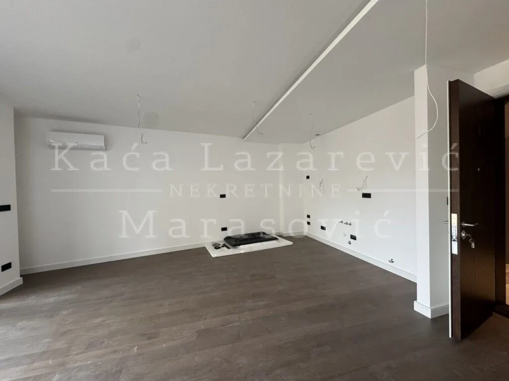 Sale, four bedroom apartment, 135m², Vračar Hram, Vračar Sve Podlokacije