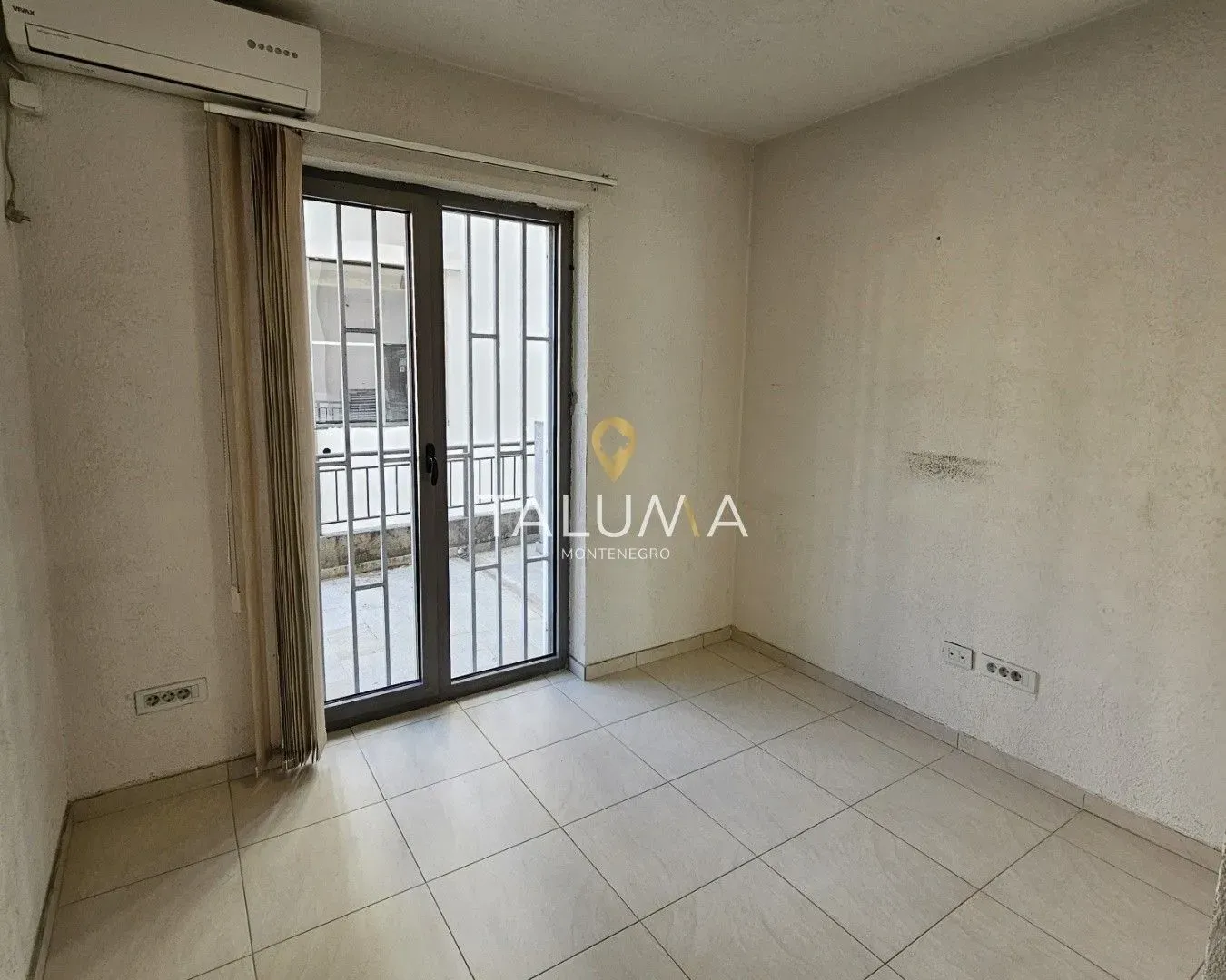 Rent, office space, 190m², City Kvart, Podgorica