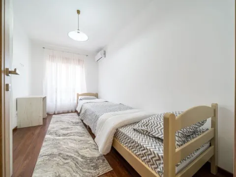 Izdavanje, dvosoban stan, 70m², Master Kvart, Podgorica - image 13