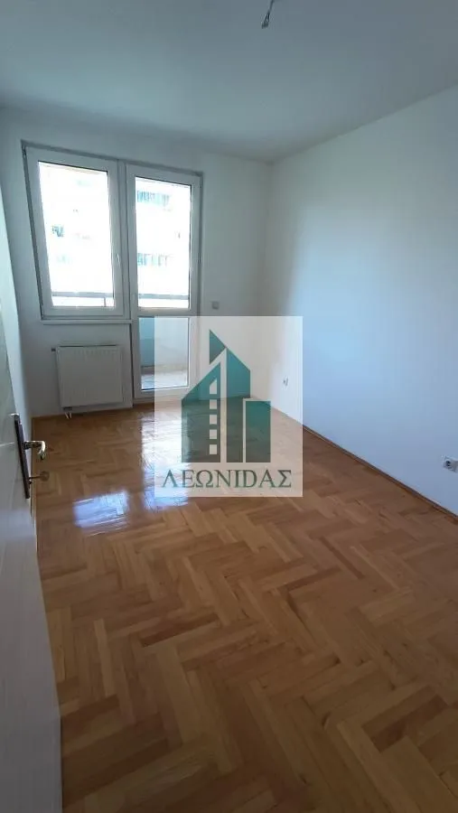 Sale, three bedroom apartment, 79m², Medijana, Niš