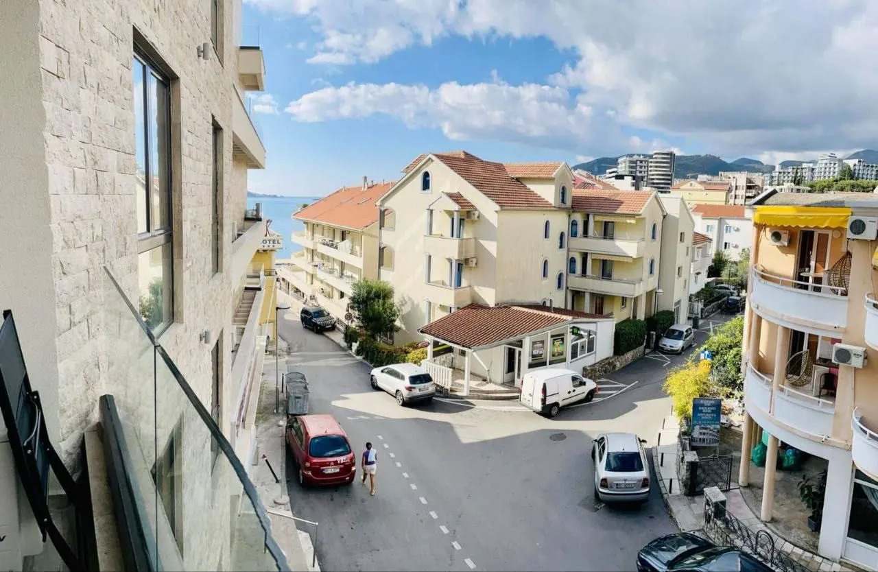 Sale, one bedroom apartment, 50m², Rafailovići, Budva