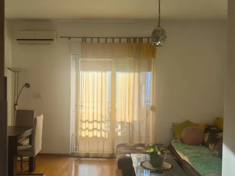 Rent, studio apartment, 38m², City Kvart, Podgorica - image 12