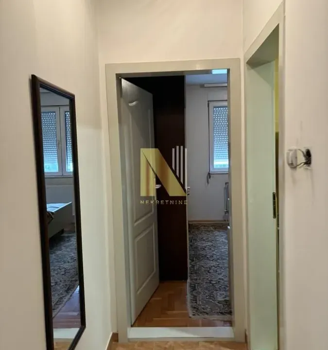 Izdavanje, dvosoban stan, 58m², Sajmište, Novi Sad