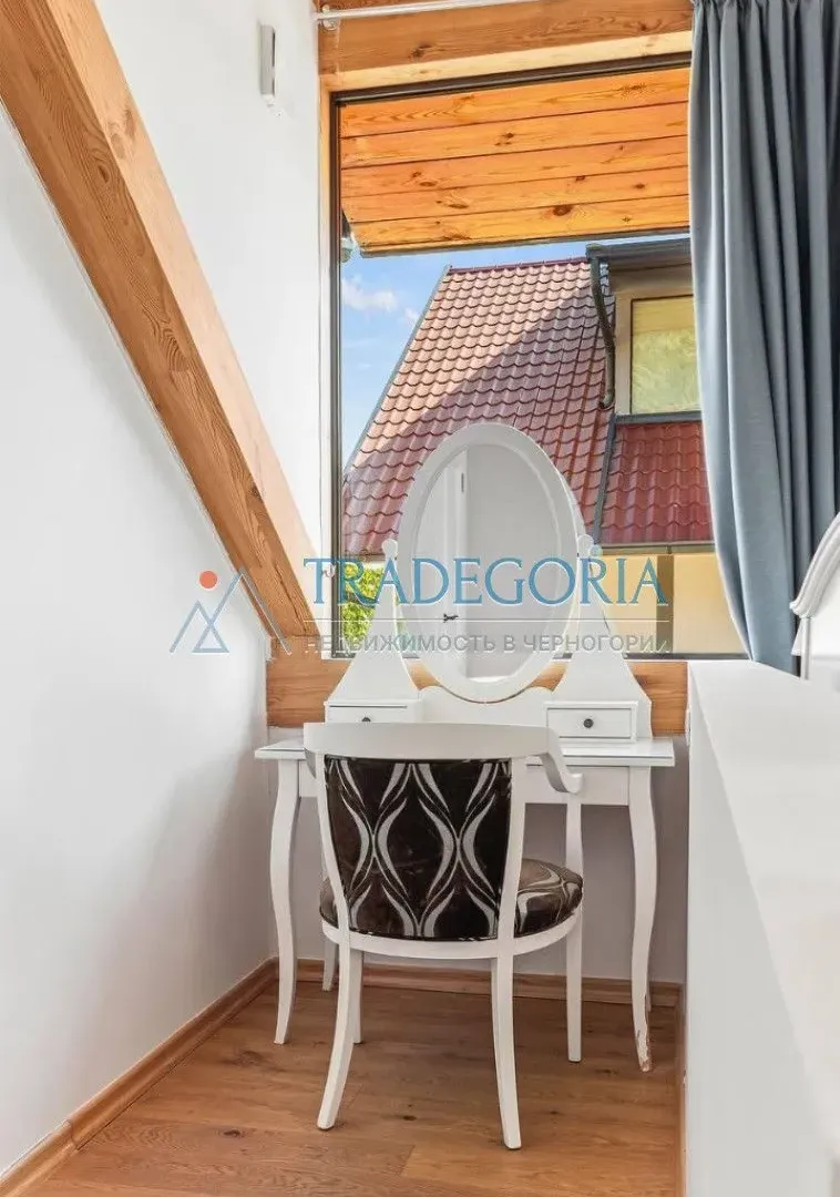 Prodaja, kuća, 220m², Tivat, Crna Gora