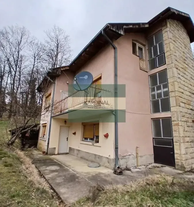 Prodaja, kuća, 300m², Centar, Vrnjačka Banja