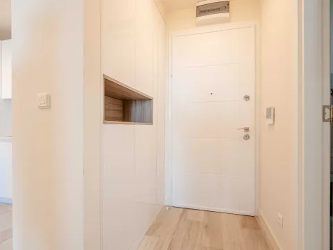 Sale, one bedroom apartment, 46m², Petrovac, Budva - image 13