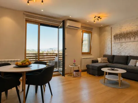 Prodaja, dvosoban stan, 41m², Centar, Zlatibor - image 2