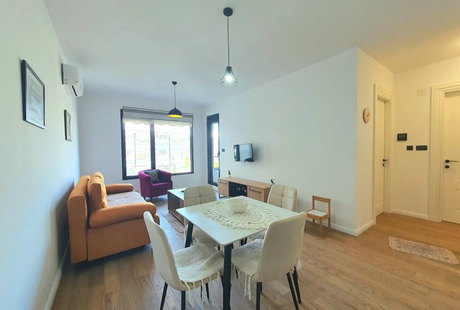 Izdavanje, jednosoban stan, 46m², Donja Gorica, Podgorica