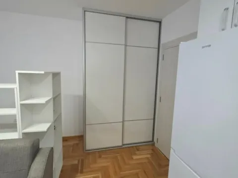 Prodaja, jednosoban stan, 29m², Zemun Centar, Zemun Sve Podlokacije - image 10