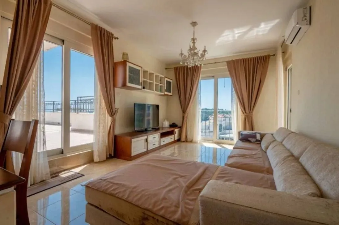Prodaja, dvosoban stan, 265m², Bečići, Budva