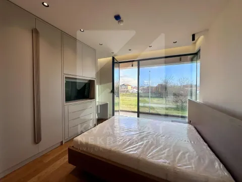 Rent, house, 230m², Gornja Gorica, Podgorica - image 32