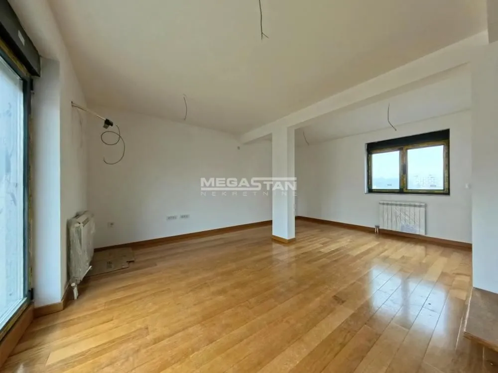 Prodaja, stan, 134m², Autokomanda, Voždovac Sve Podlokacije