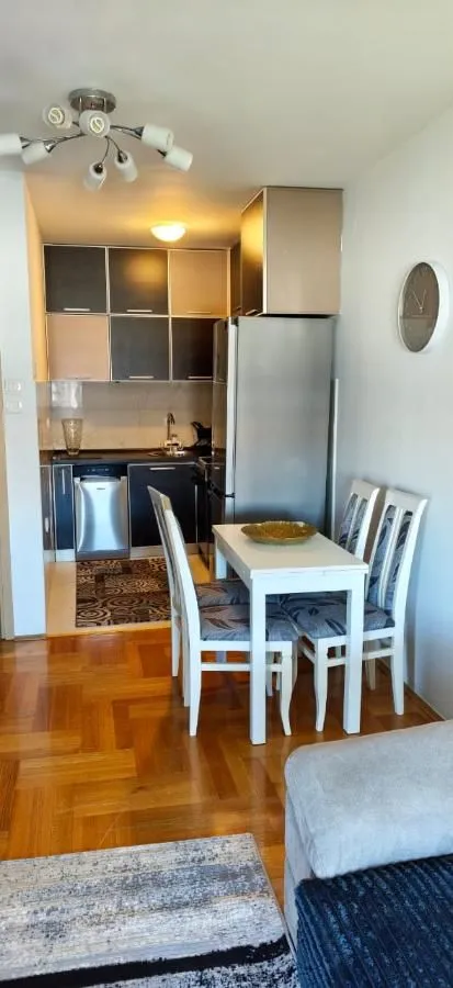 Rent, one bedroom apartment, 45m², Momišići, Podgorica