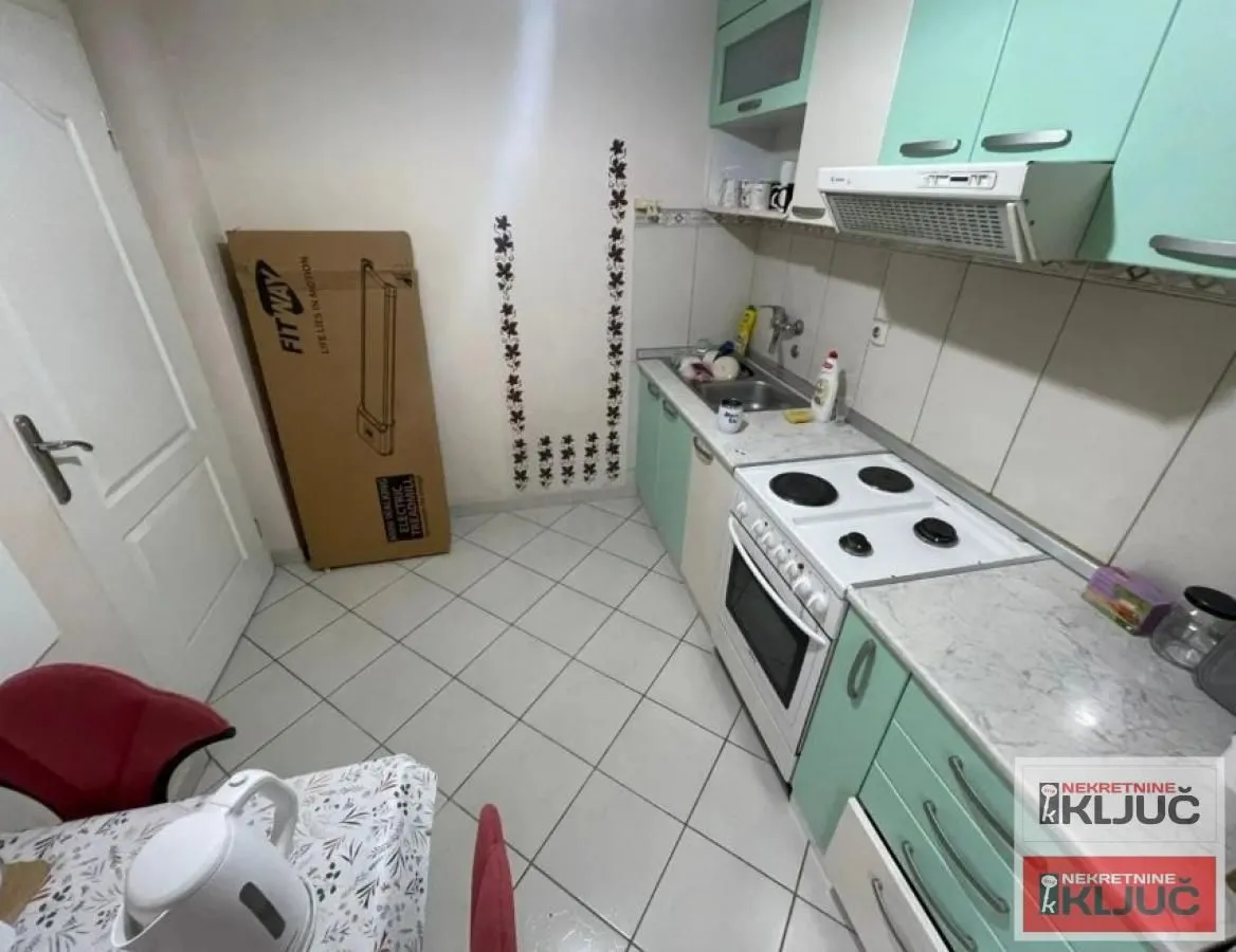 Prodaja, trosoban stan, 67m², Podbara, Novi Sad Sve Podlokacije