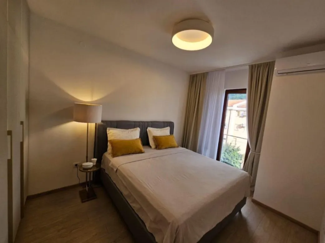 Sale, four bedroom apartment, 86m², Centar, Budva
