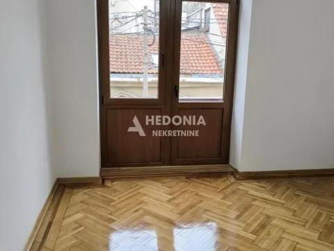 Izdavanje, četvorosoban stan, 120m², Stari Grad, Beograd - image 5