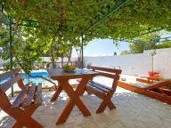 Izdavanje, kuća, 110m², Tivat, Crna Gora - image 13