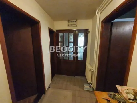 Prodaja, kuća, 250m², Kaluđerica, Beograd - image 13