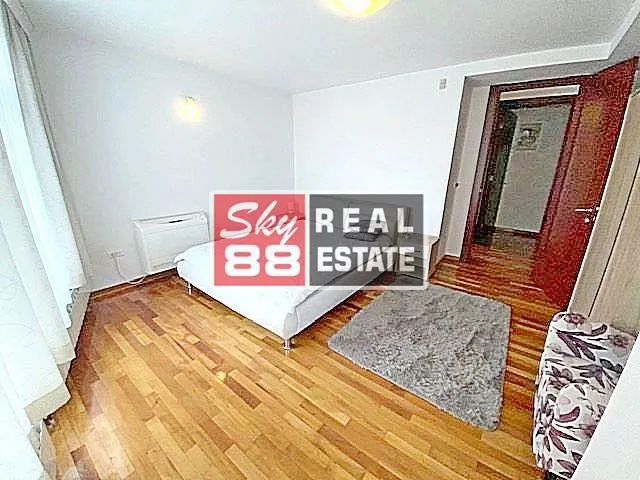 Izdavanje, kuća, 625m², Savski Venac, Beograd