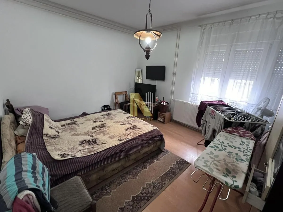 Prodaja, kuća, 330m², Veternik, Novi Sad Sve Podlokacije