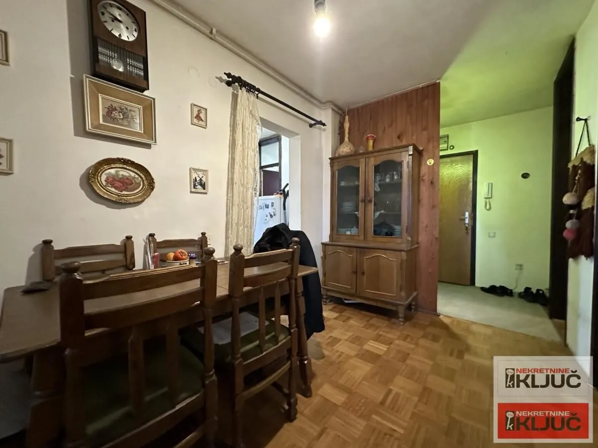 Prodaja, trosoban stan, 71m², Bulevar Oslobodjenja, Novi Sad Sve Podlokacije