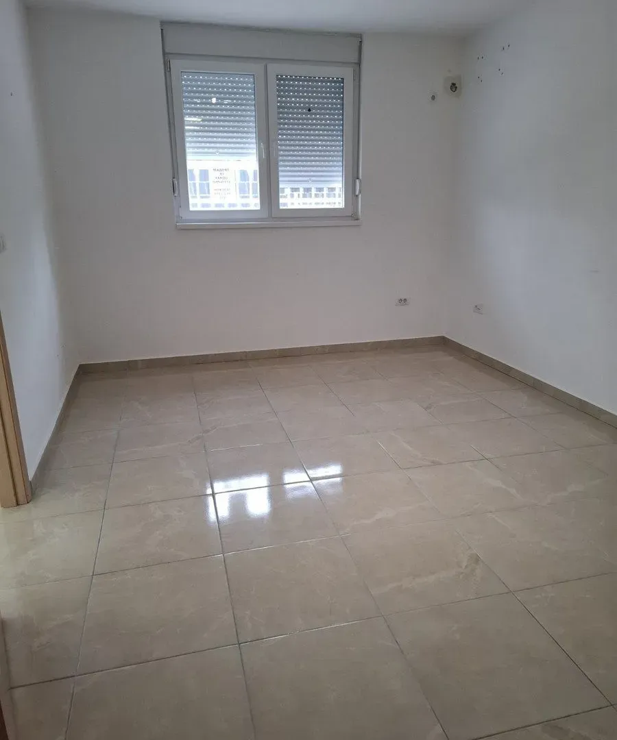 Sale, three bedroom apartment, 78m², Ruma, Srbija