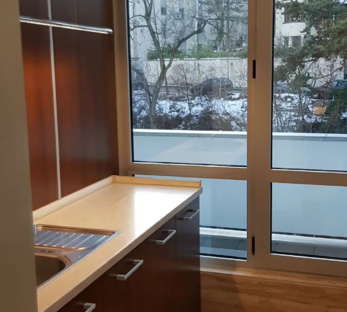Izdavanje, jednosoban stan, 48m², Dedinje Sve Podlokacije, Beograd