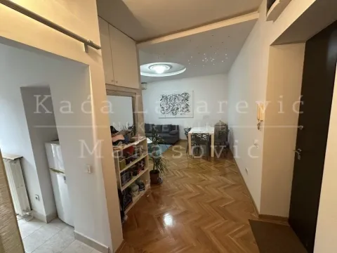 Rent, two bedroom apartment, 44m², Topličin venac, Beograd - image 9