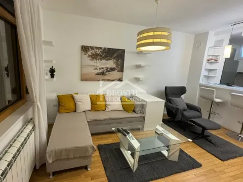 Prodaja, jednosoban stan, 41m², Zemun Sve Podlokacije, Beograd - image 1