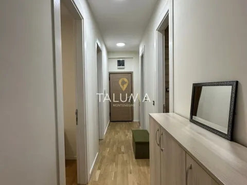 Izdavanje, dvosoban stan, 68m², Blok 9, Podgorica - image 4