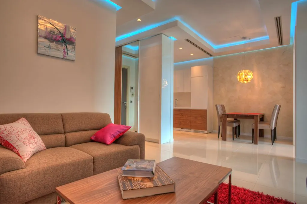 Izdavanje, dvosoban stan, 95m², Budva okolina, Budva