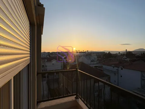 Prodaja, jednosoban stan, 50m², Stari Aerodrom, Podgorica - image 10