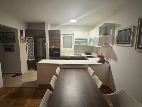 Daily-rent, two bedroom apartment, 120m², Pržno, Budva - image 5