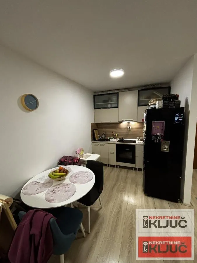 Prodaja, dvosoban stan, 59m², Novo naselje, Novi Sad