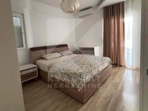 Sale, two bedroom apartment, 67m², Centar, Podgorica - image 9