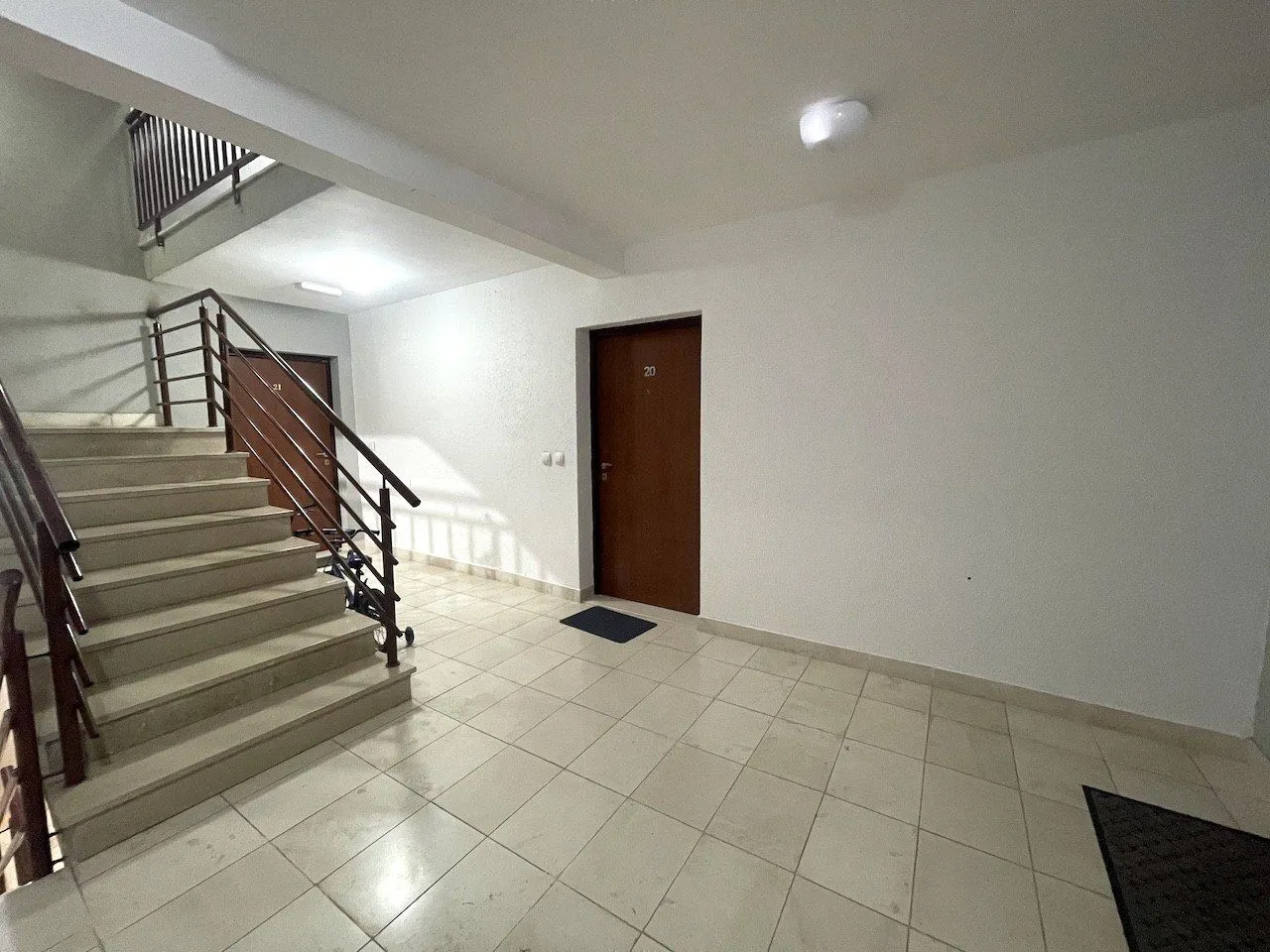 Prodaja, trosoban stan, 138m², Lazi, Budva
