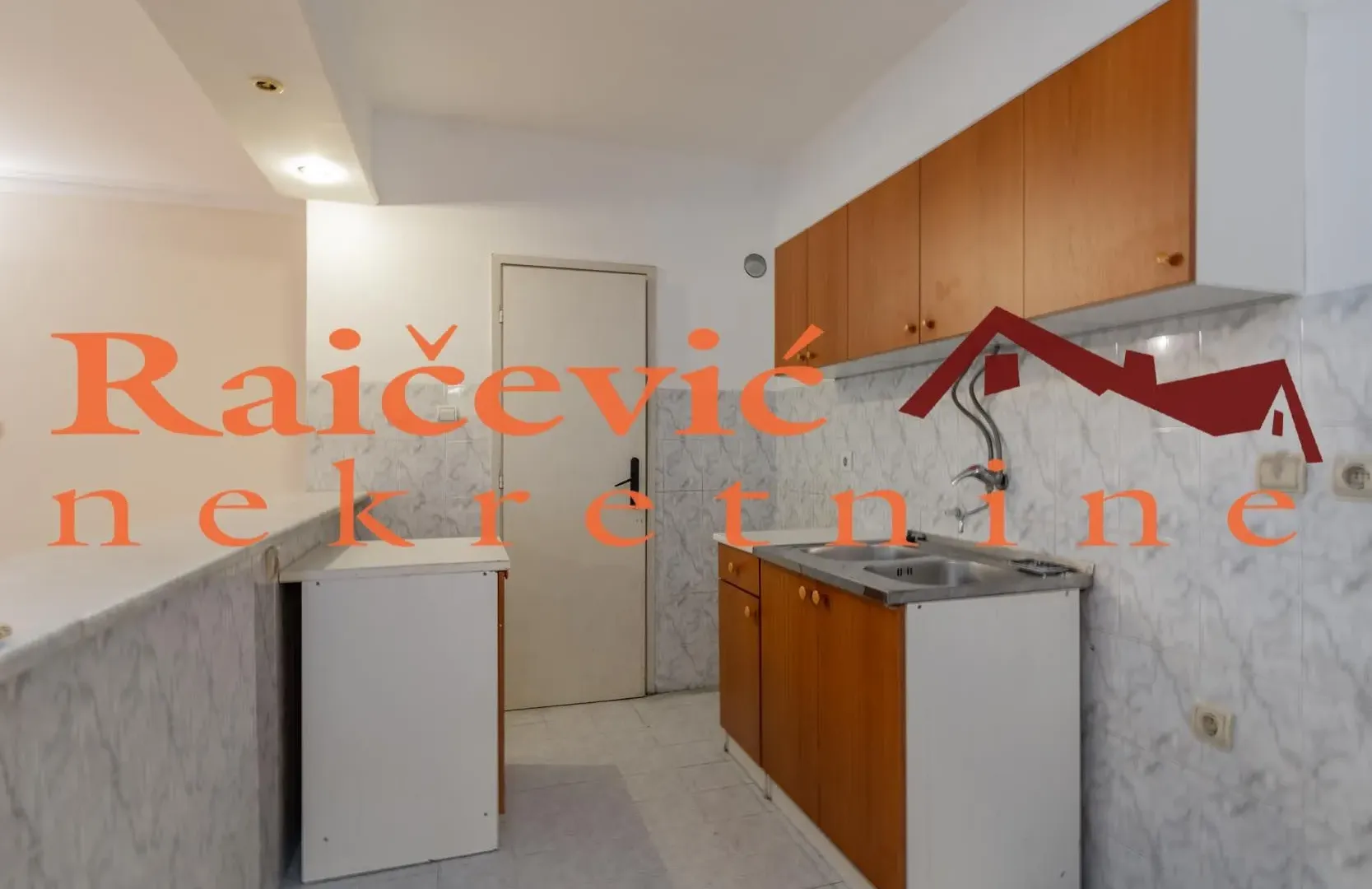 Prodaja, trosoban stan, 101m², Bogoslovija, Palilula Sve Podlokacije