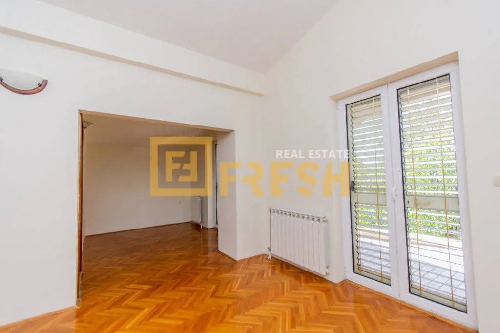 Rent, house, 600m², Zagorič, Podgorica