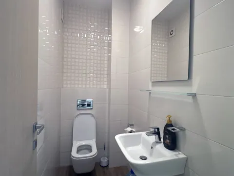 Izdavanje, trosoban stan, 75m², City Kvart, Podgorica - image 4