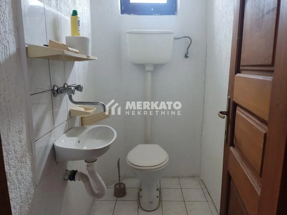 Prodaja, kuća, 472m², Čenta, Zrenjanin