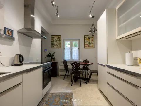 Rent, house, 587m², Dobrota, Kotor - image 36